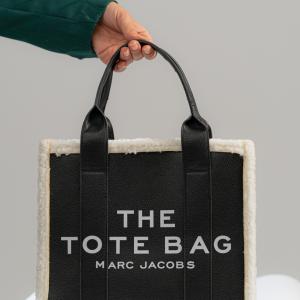 BLACK LEATHER TOTE BAG