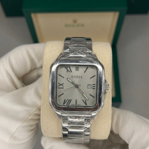 ساعة "Guess"ابيض