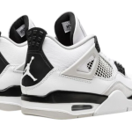 Air Jordan 4 Retro 'Military Black'