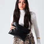 Metallic Texture Clutch-black