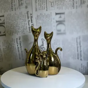 Shiny Whiskers Trio