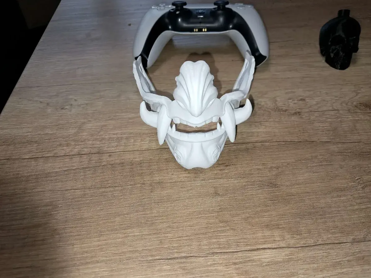Oni Mask - PS5 Controller Holder