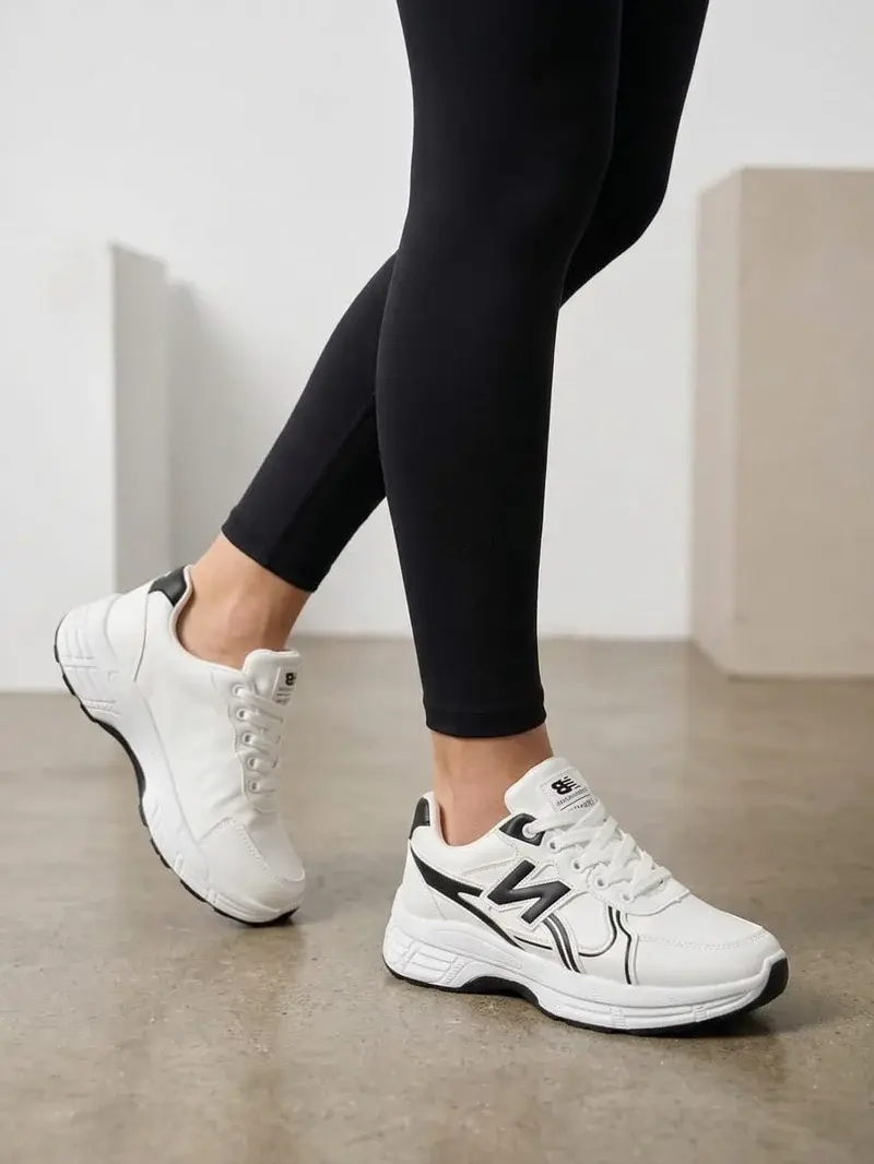 Modern Athletic Chunky Sneakers L-12