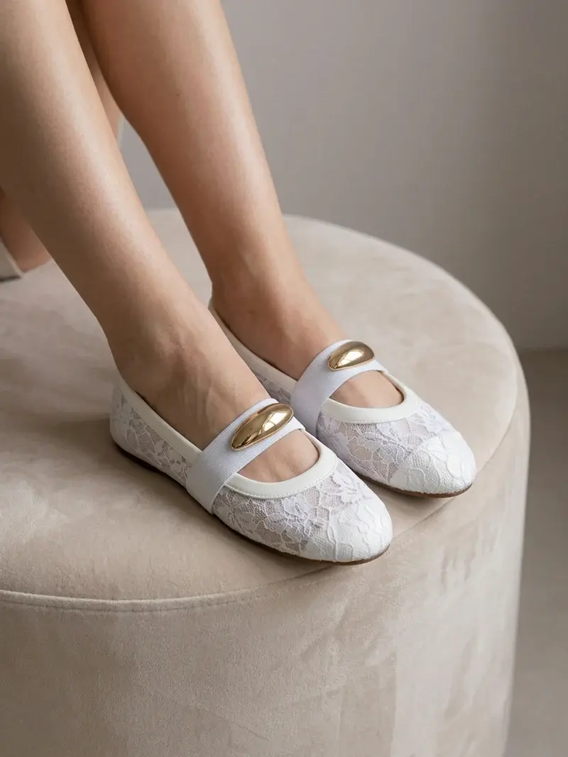 Elegant Lace-Covered Ballerina BN-55