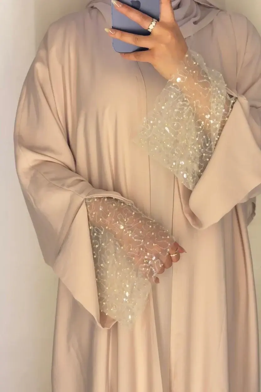Wealth Abaya – Baig