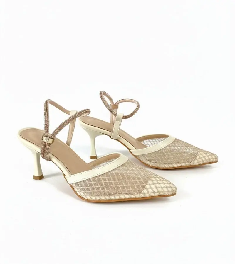 Elegant heels featuring a luxurious mesh design C-79