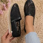 Floral Lace Slip-on Flats. BN-58