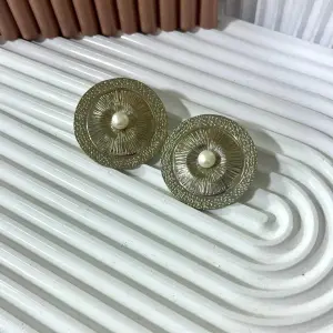 Sunburst Pearl Studs