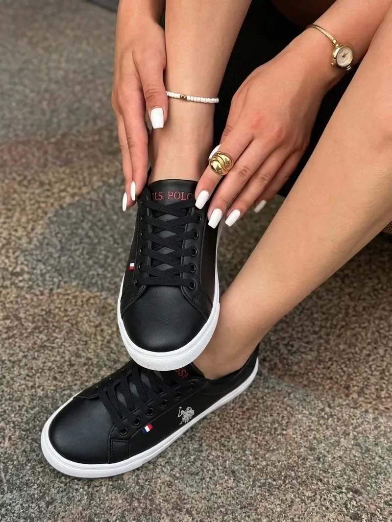 Classic Casual Sneakers SN-30