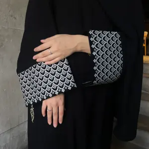 شجر الدر (اسود)