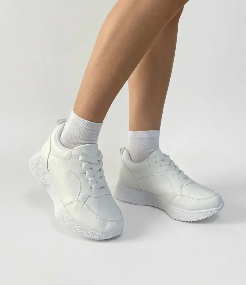 Classic Comfort Sneakers SN-25
