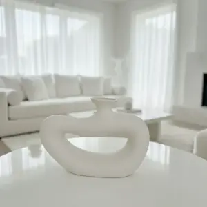 Eclipse Hollow Vase