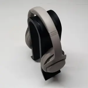 Aura Headphone Stand