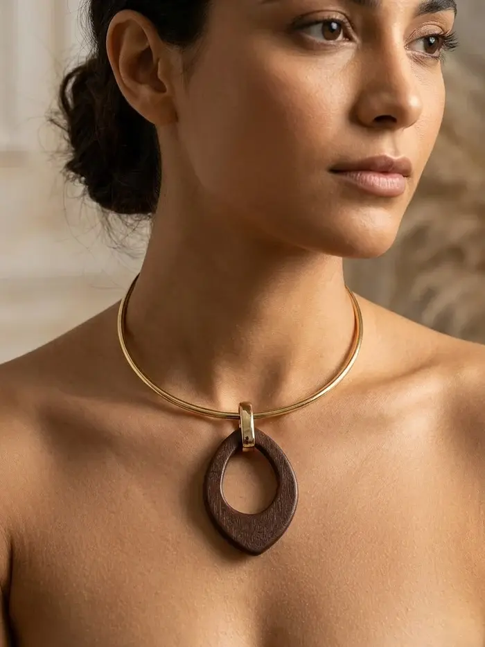 Gold Choker with Natural Wood Pendant N-80