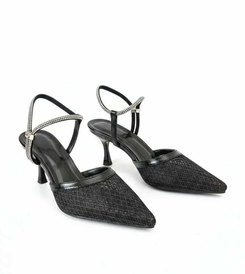 Elegant heels featuring a luxurious mesh design C-79