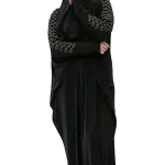 الإسدال الملكي بتطريز ذهبي