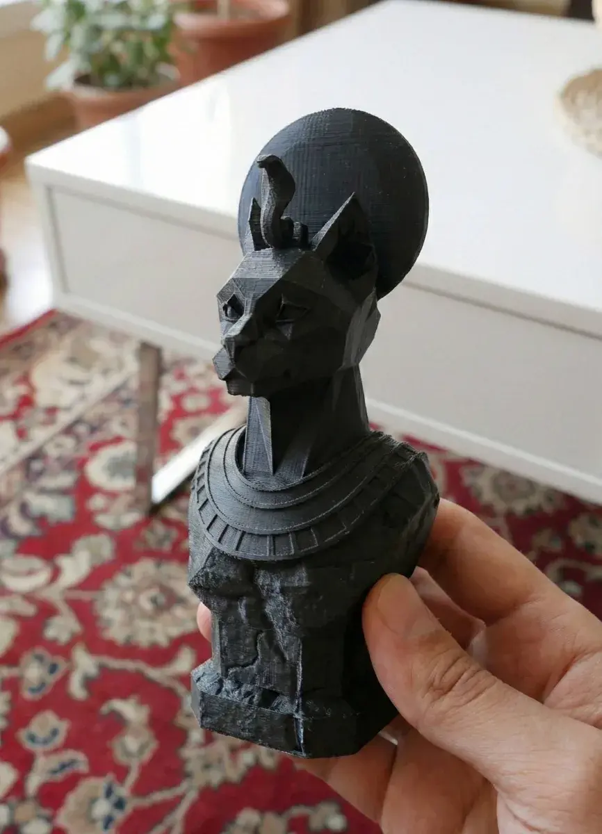 Low Poly Bastet Statue