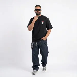BLACK T-SHIRT