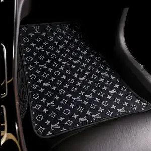 V Black - Set of 4 Car Mats