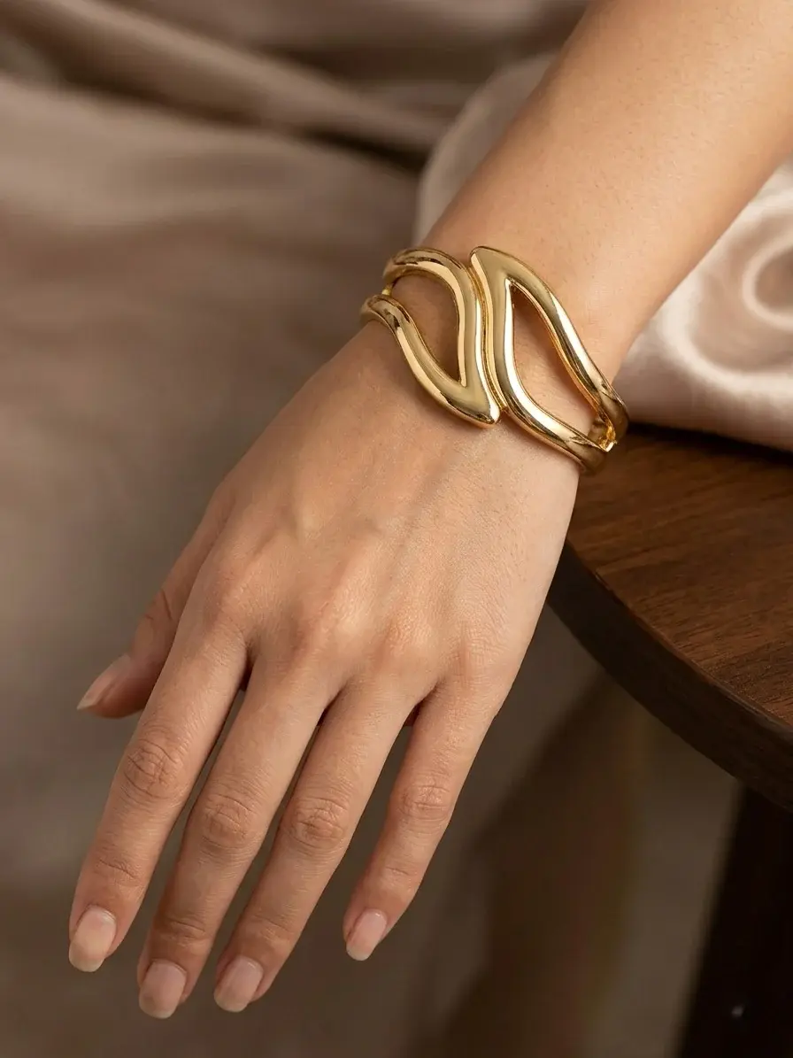 Luxury Flow Bracelet BR-121