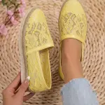 Floral Lace Slip-on Flats. BN-58