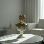 Aurelia Art Bust