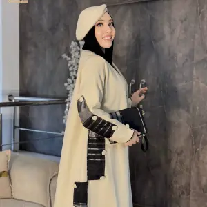 BUTTONS COAT