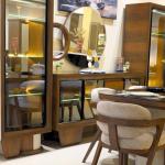 circle dining room