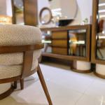 circle dining room