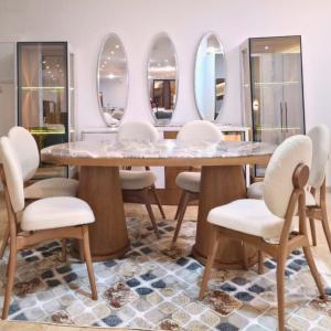 oval dining room