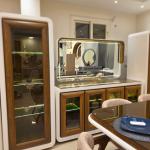 curve dining room