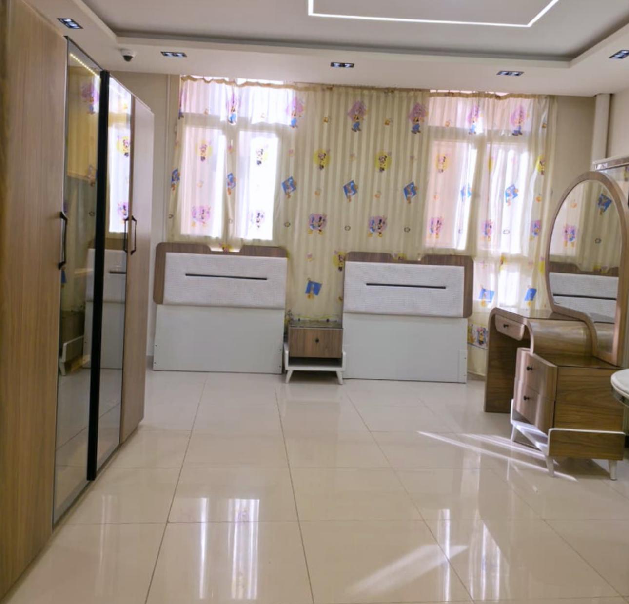 dolsy youth bedroom
