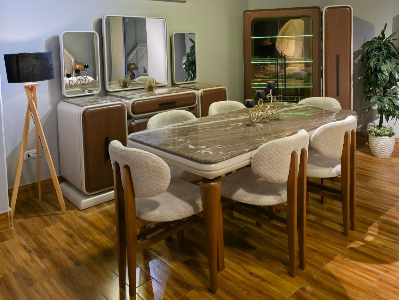 square dining room