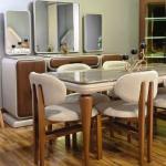 square dining room