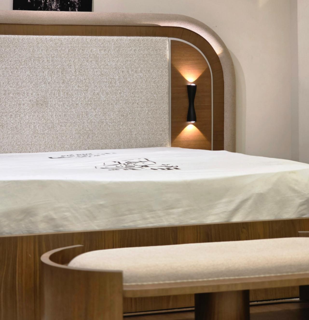 browny modern bedroom