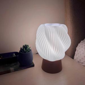 The hestra lamp