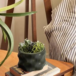 The eden planter