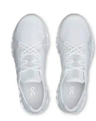 On Running Cloud X 4 AD White Wolf