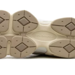 New Balance 9060 – Sea Salt Brown