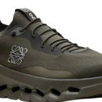 LOEWE x OnCloudtilt KHAKI/Green