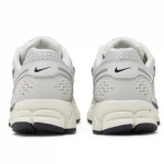 Air Zoom Vomero 5 'Photon Dust Metallic Silver'