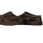 UGG Tasman Slipper – Caspian