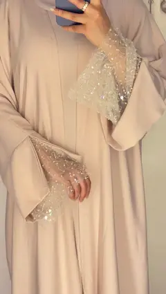 Wealth Abaya – Baig
