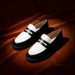 Monochrome loafers black/white