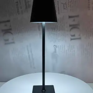 LUMO Minimalist Metal Lamp