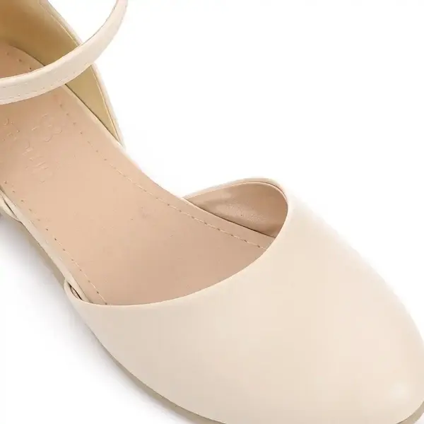 Sandals A-4