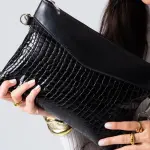 Metallic Texture Clutch-black