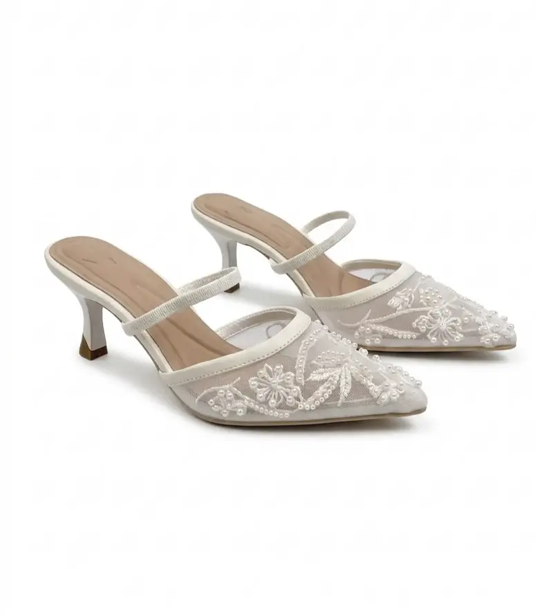 Elegant embroidery and bead details C-92