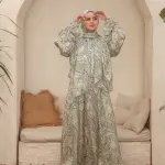 GREEN AURORA PRINT DRESSY SATIN ISDAL