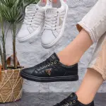 Flat sneakers from the distinctive designs of Guess GS-1